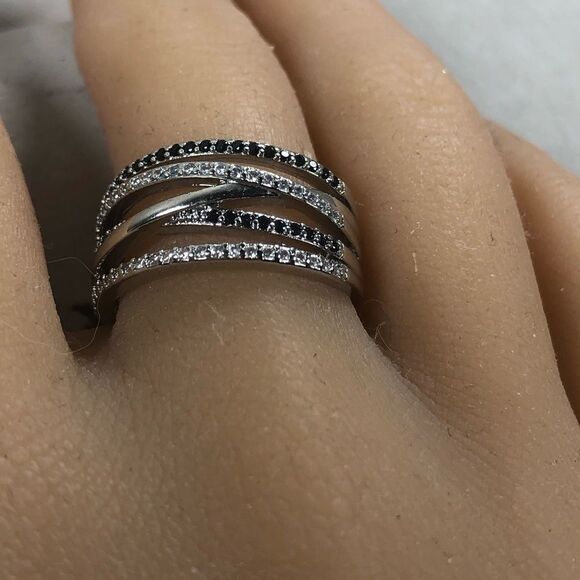 925 Sterling Silver Black & White Twist Micro Pave Ring - Picture 5 of 8